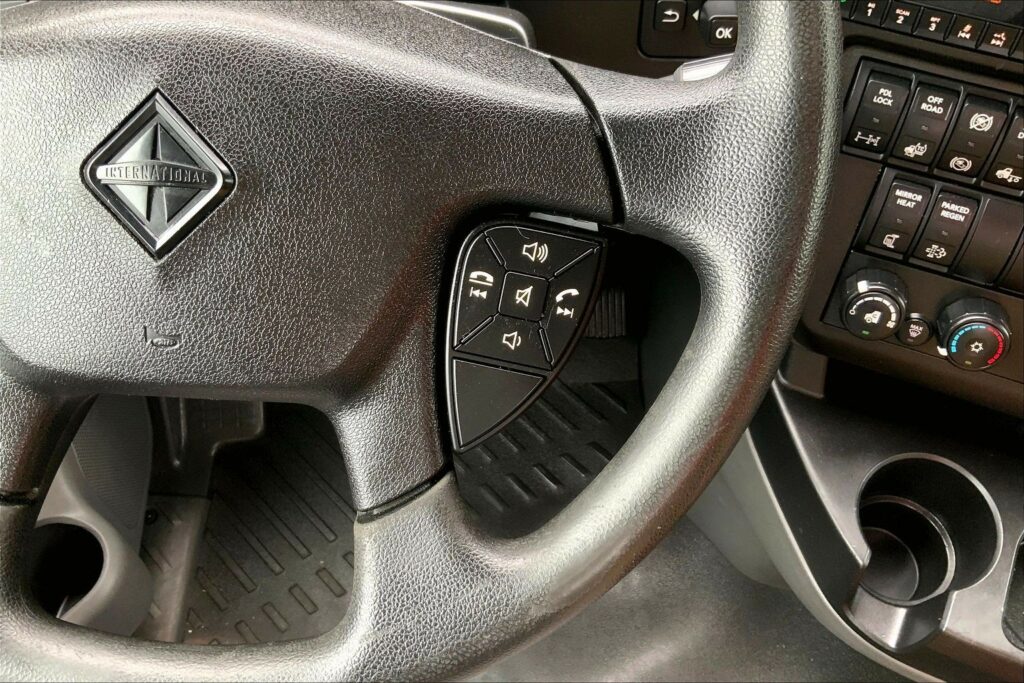 2021 INT LT625 6×4 Day Cab