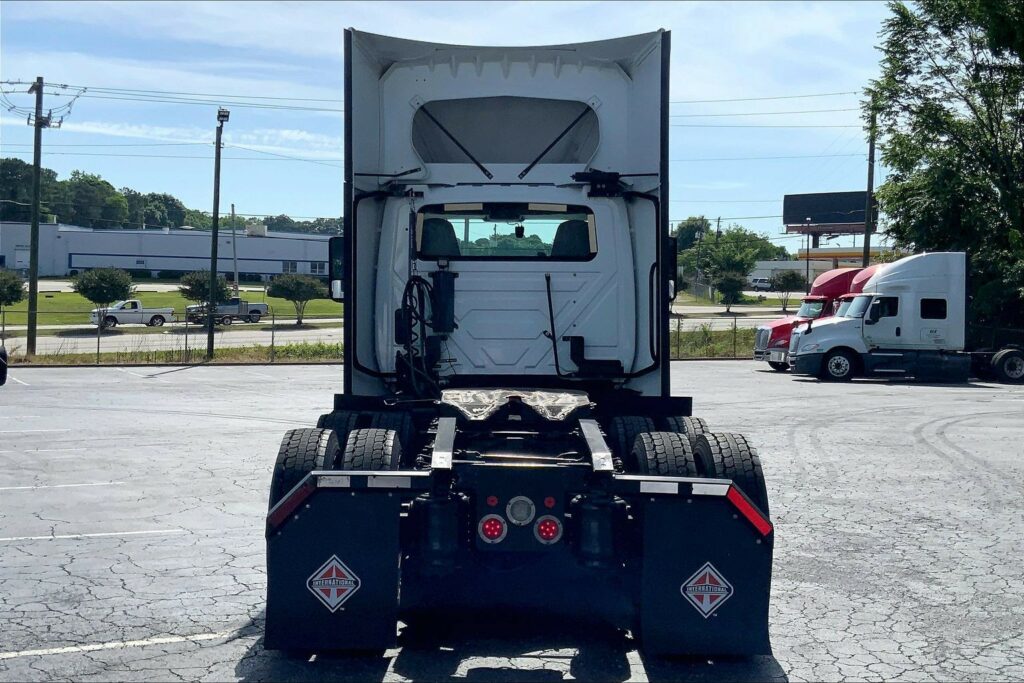2021 INT LT625 6×4 Day Cab