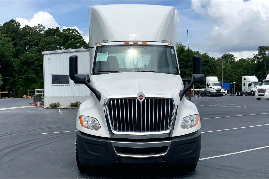 2021 INT LT625 6×4 Day Cab