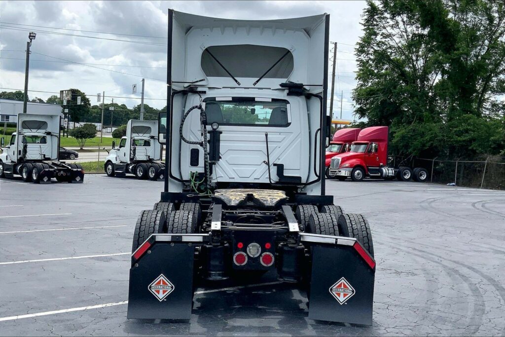 2021 INT LT625 6×4 Day Cab