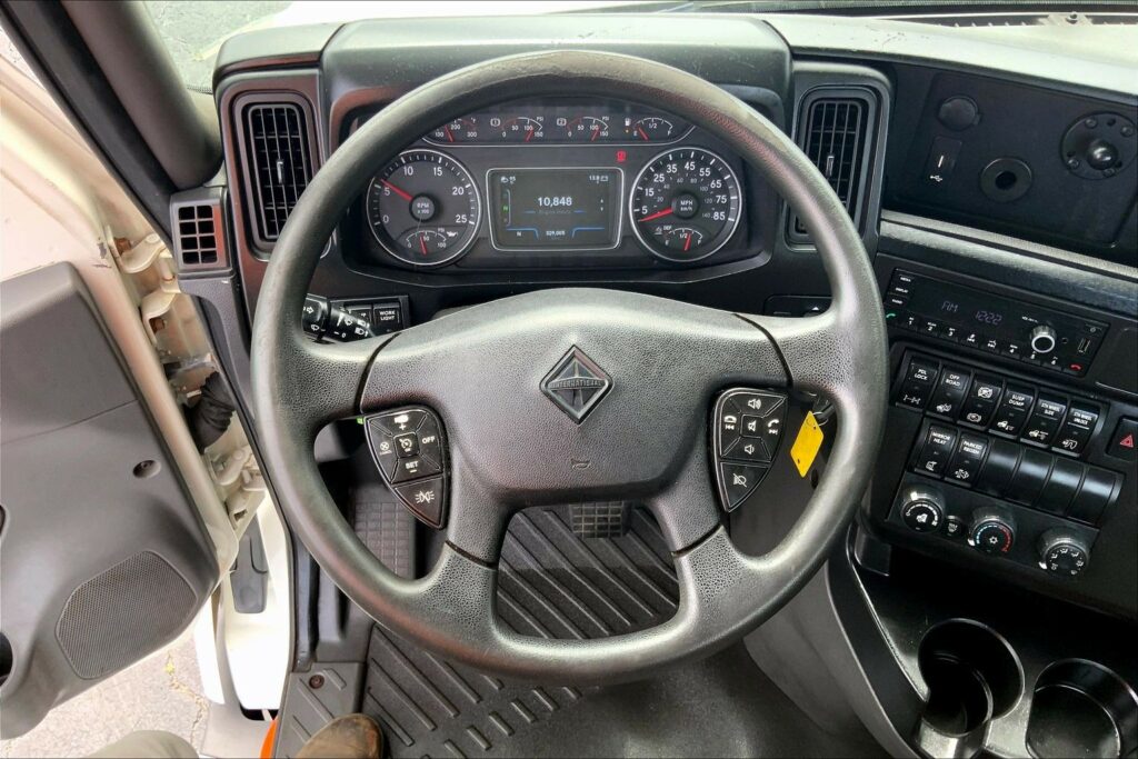 2021 INT LT625 6×4 Day Cab