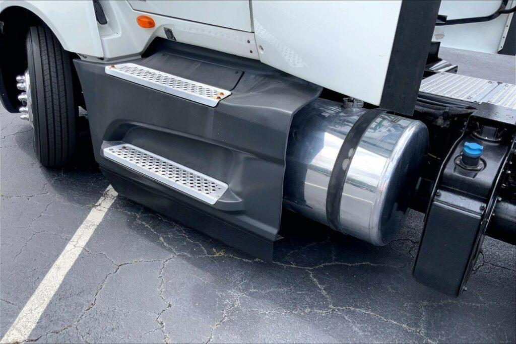 2021 INT LT625 6×4 Day Cab