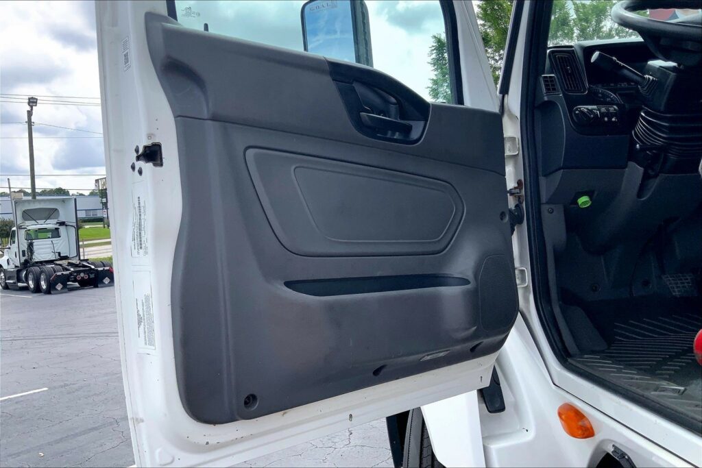 2021 INT LT625 6×4 Day Cab