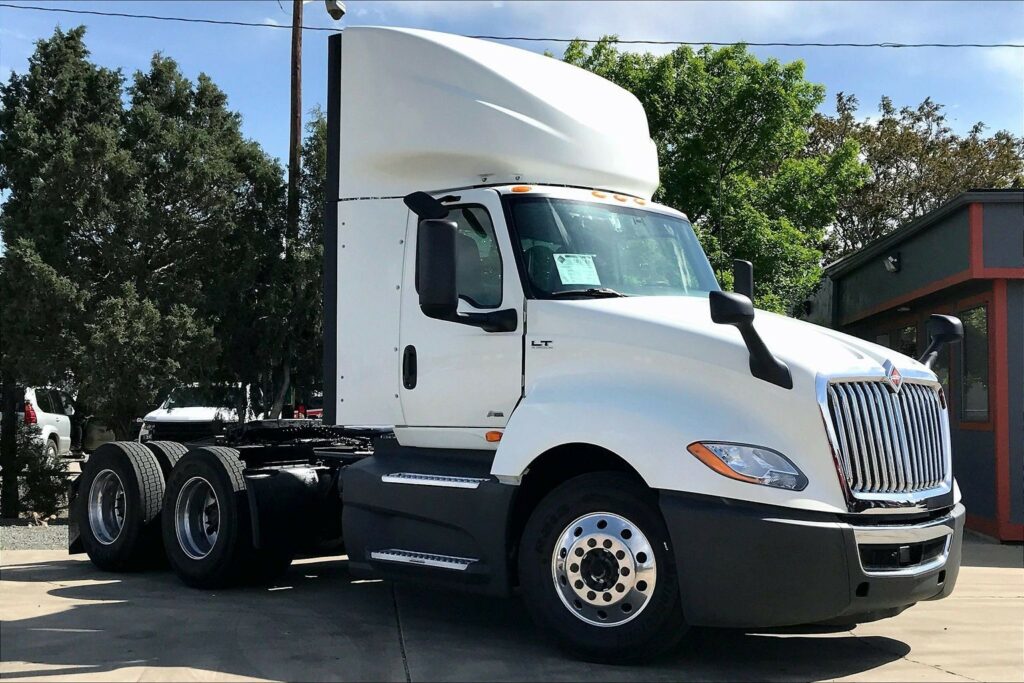 2021 INT LT625 6×4 Day Cab