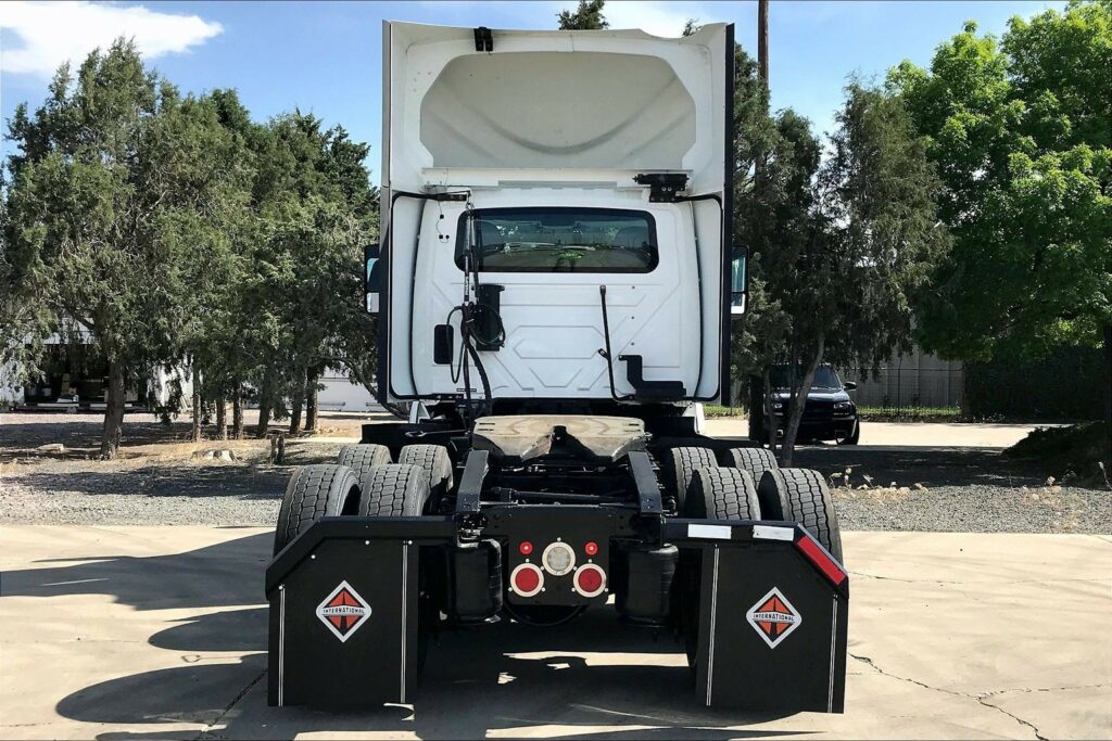 2021 INT LT625 6×4 Day Cab