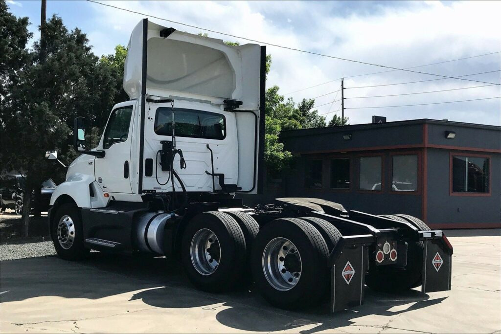 2021 INT LT625 6×4 Day Cab