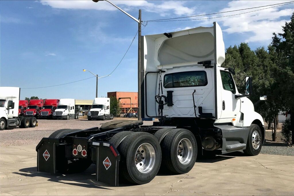 2021 INT LT625 6×4 Day Cab