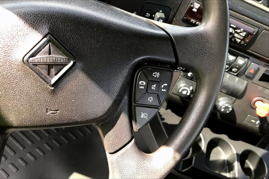 2021 INT LT625 6×4 Day Cab
