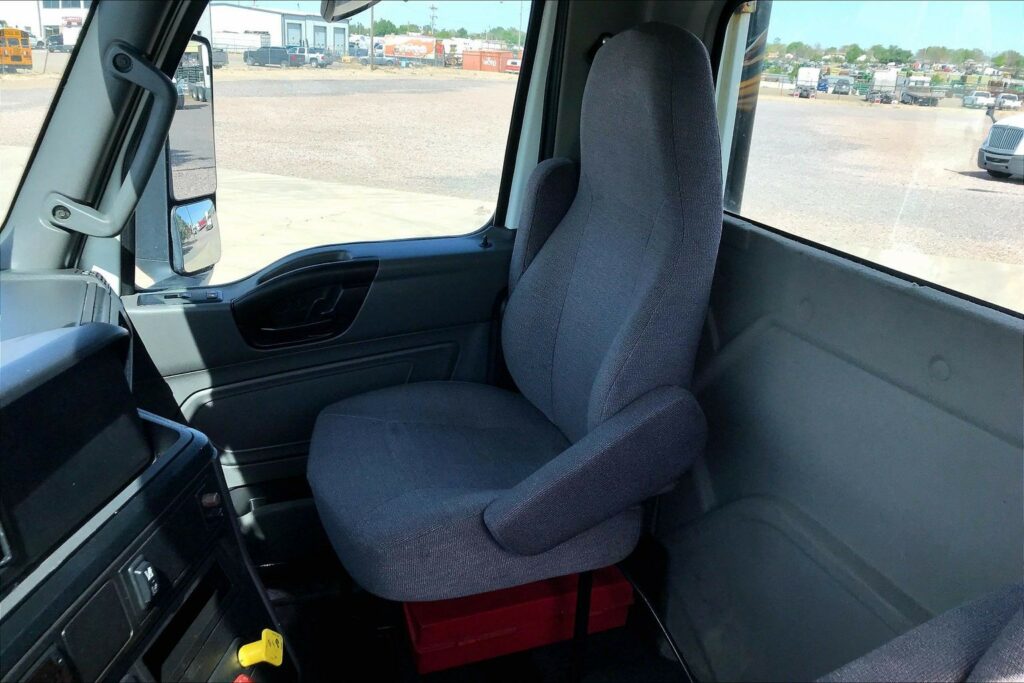 2021 INT LT625 6×4 Day Cab