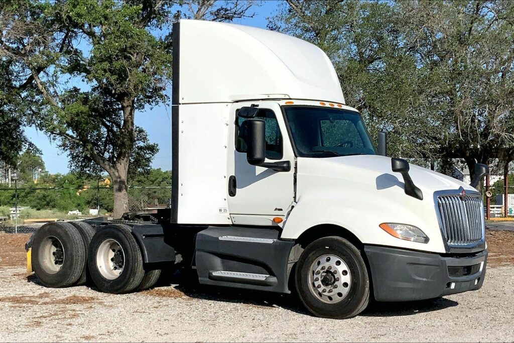 2021 INT LT625 6×4 Day Cab
