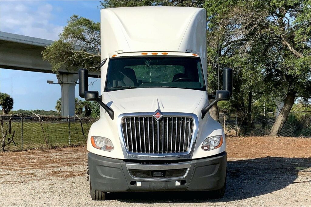 2021 INT LT625 6×4 Day Cab