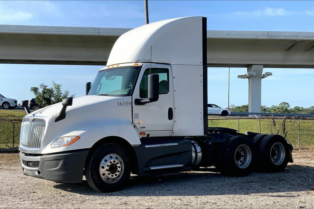 2021 INT LT625 6×4 Day Cab