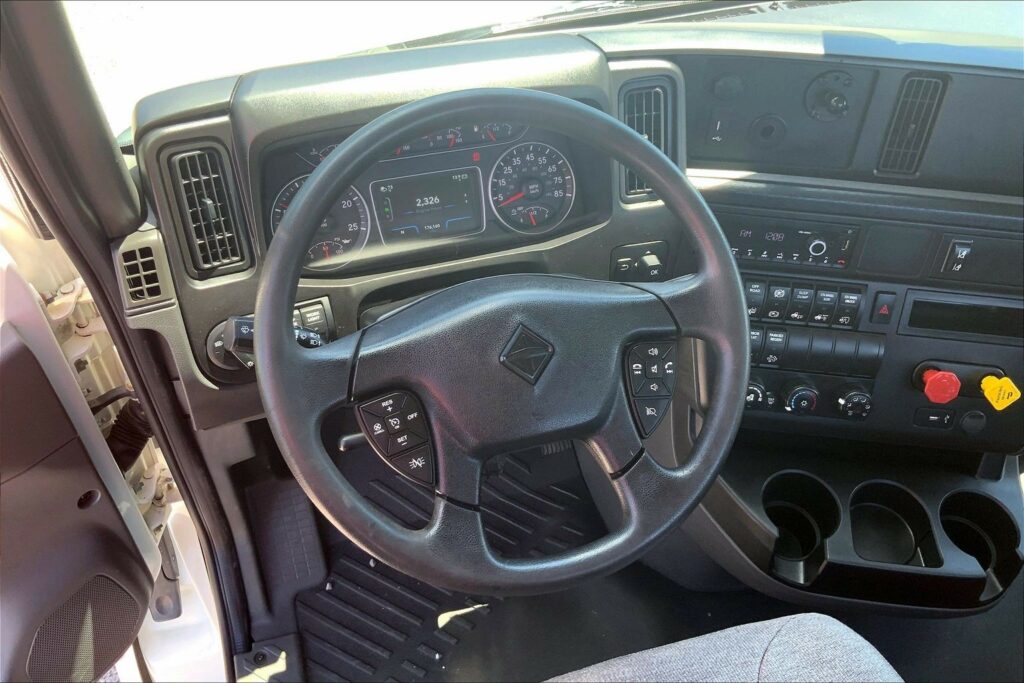 2021 INT LT625 6×4 Day Cab