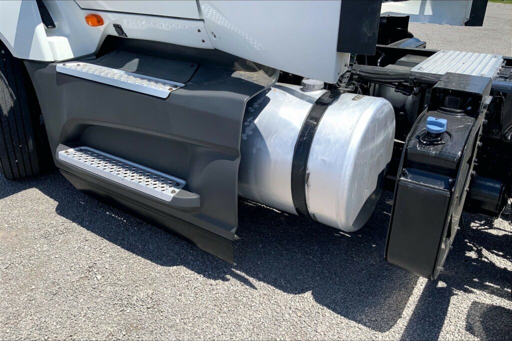 2021 INT LT625 6×4 Day Cab