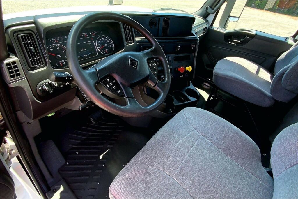 2021 INT LT625 6×4 Day Cab