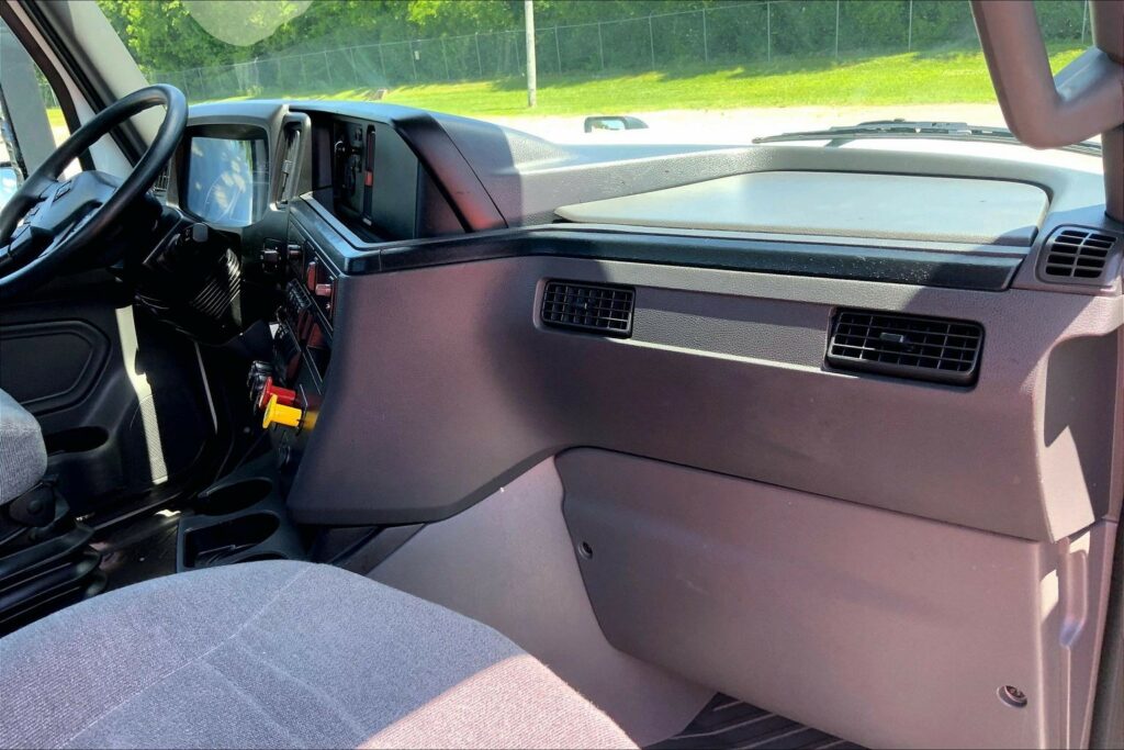 2021 INT LT625 6×4 Day Cab