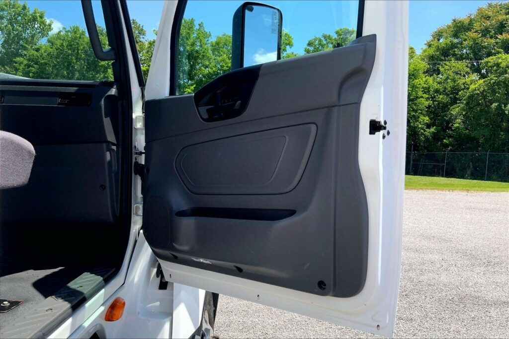 2021 INT LT625 6×4 Day Cab