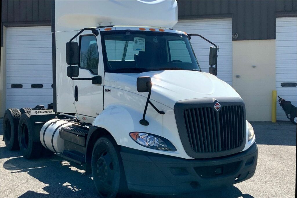 2020 INT RH613 6×4 Day Cab