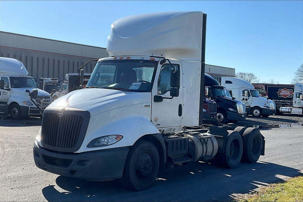 2020 INT RH613 6×4 Day Cab