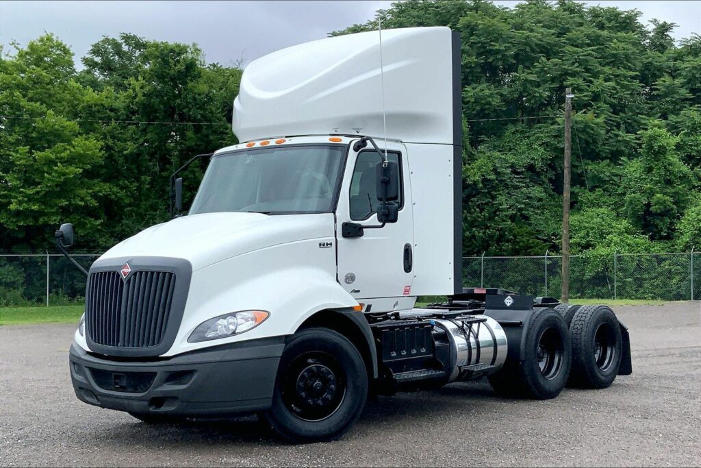 2020 INT RH613 6×4 Day Cab
