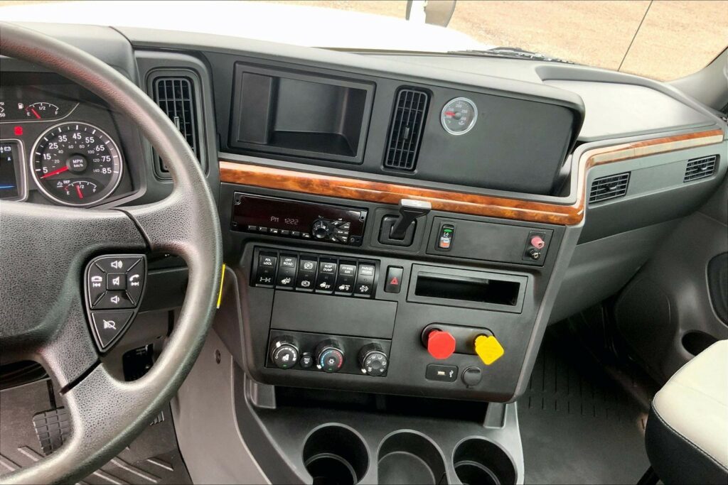 2020 INT RH613 6×4 Day Cab
