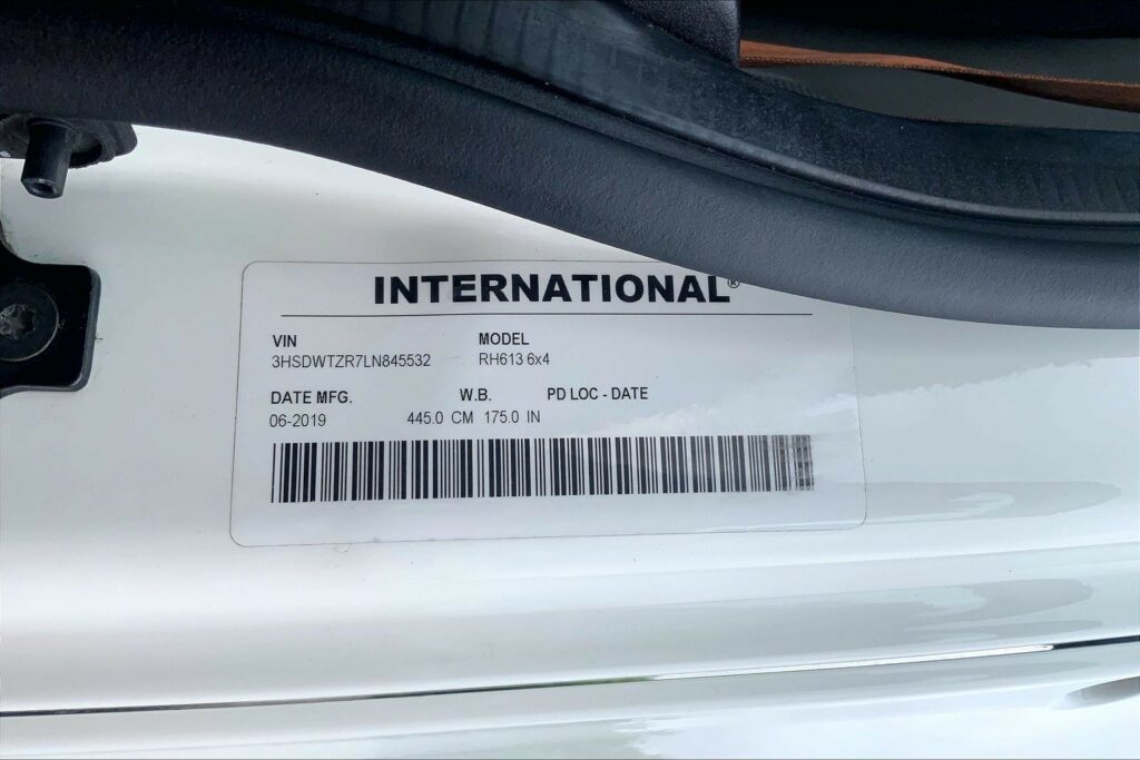 2020 INT RH613 6×4 Day Cab