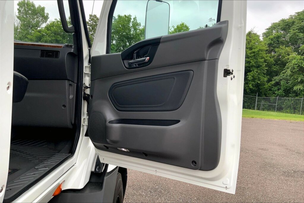 2020 INT RH613 6×4 Day Cab