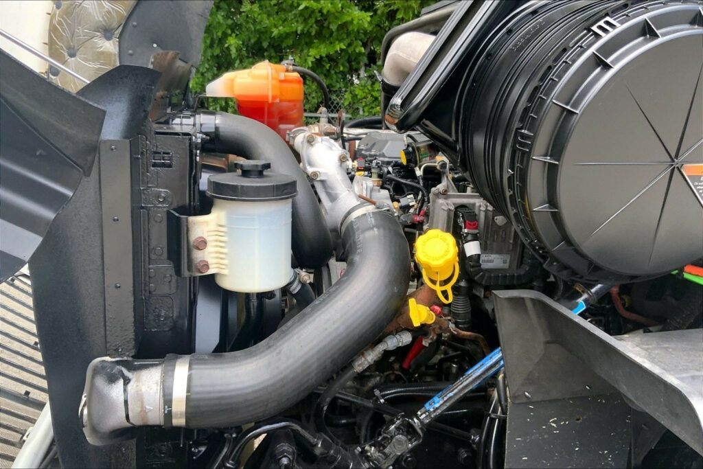2019 INT RH613 4×2 Day Cab