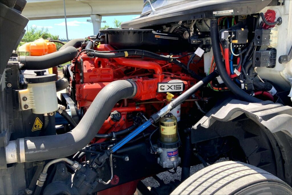 2021 CUM LT625 6×4 Day Cab