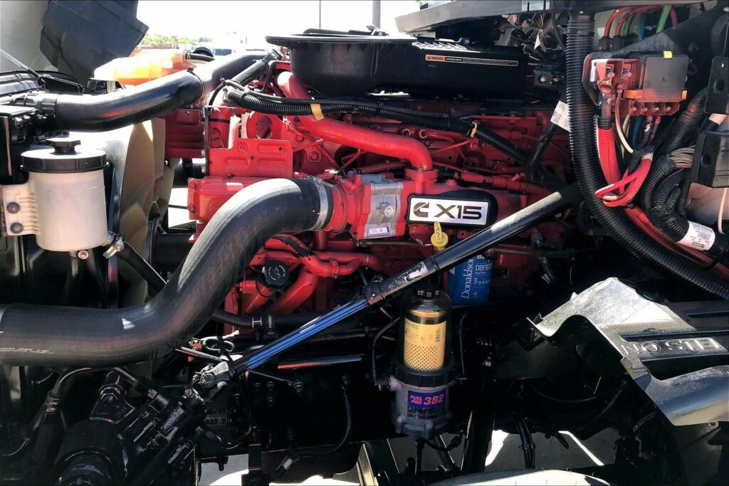 2021 CUM LT625 6×4 Day Cab