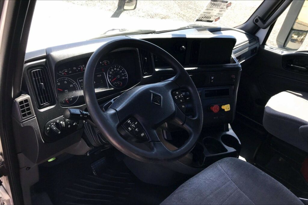 2021 CUM LT625 6×4 Day Cab