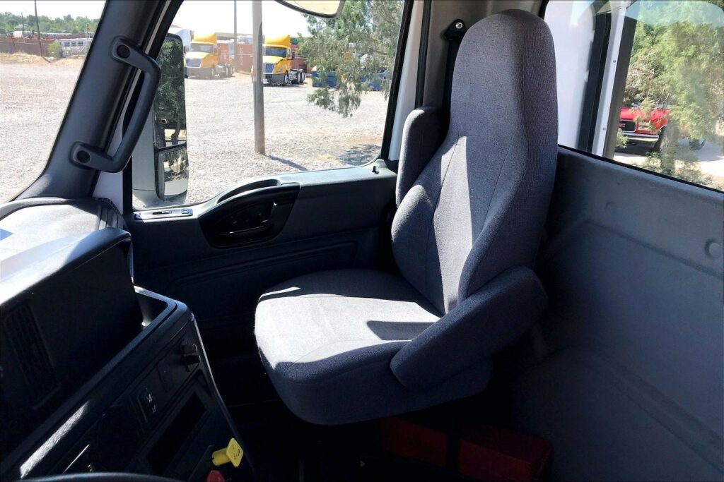 2021 CUM LT625 6×4 Day Cab