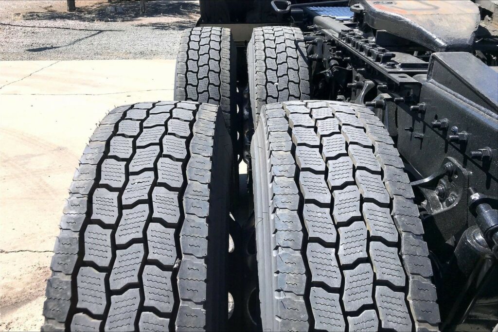 2021 CUM LT625 6×4 Day Cab