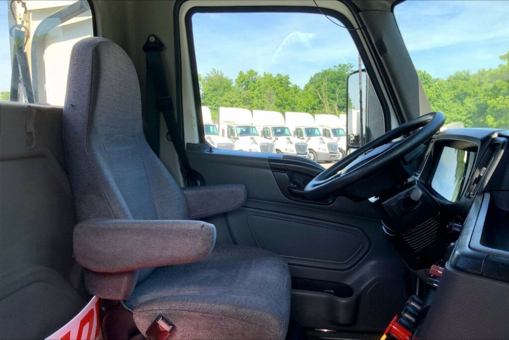 2021 CUM LT625 6×4 Day Cab
