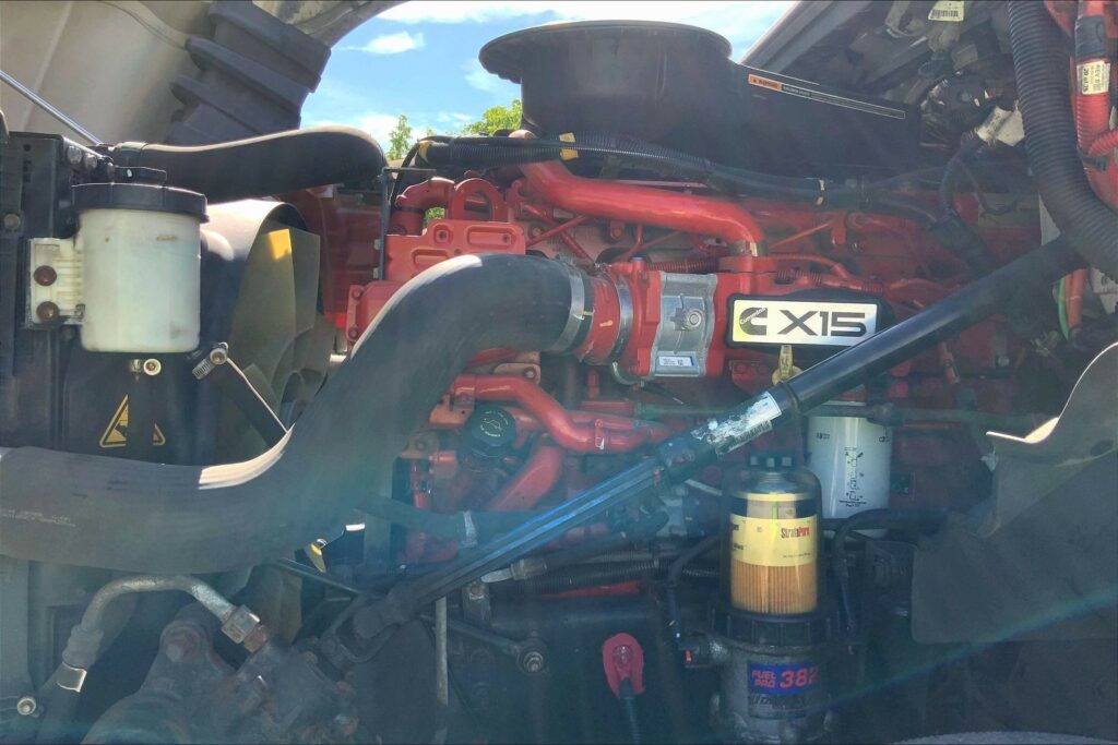 2021 CUM LT625 6×4 Day Cab