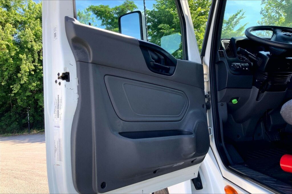 2021 CUM LT625 6×4 Day Cab