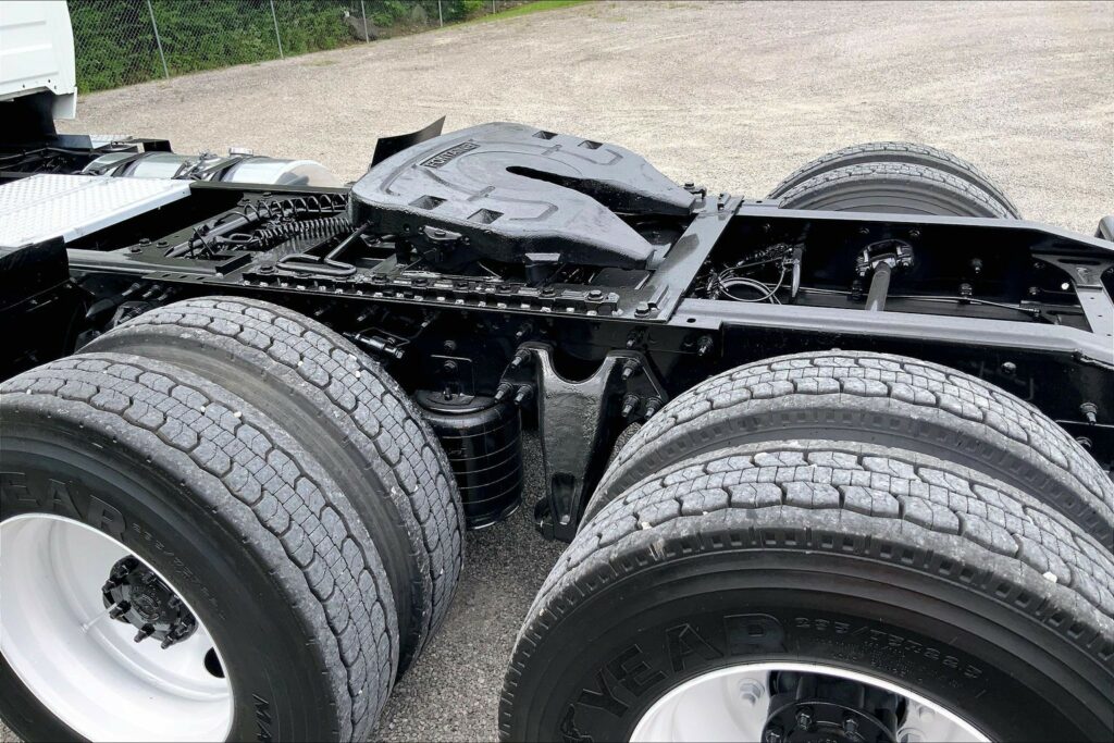 2022 CUM LT625 6×4 Day Cab