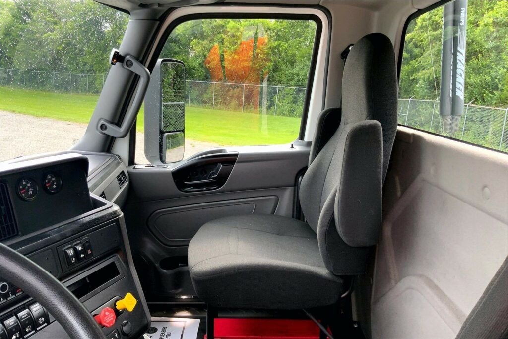 2022 CUM LT625 6×4 Day Cab