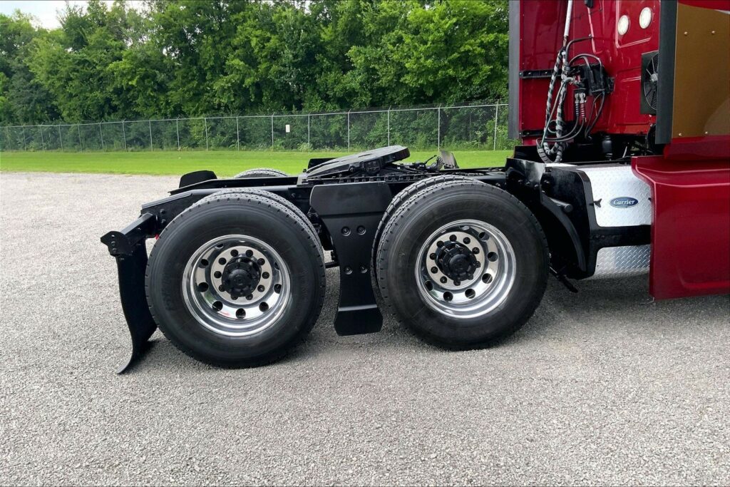2020 CUM LT625 6×4 Sleeper