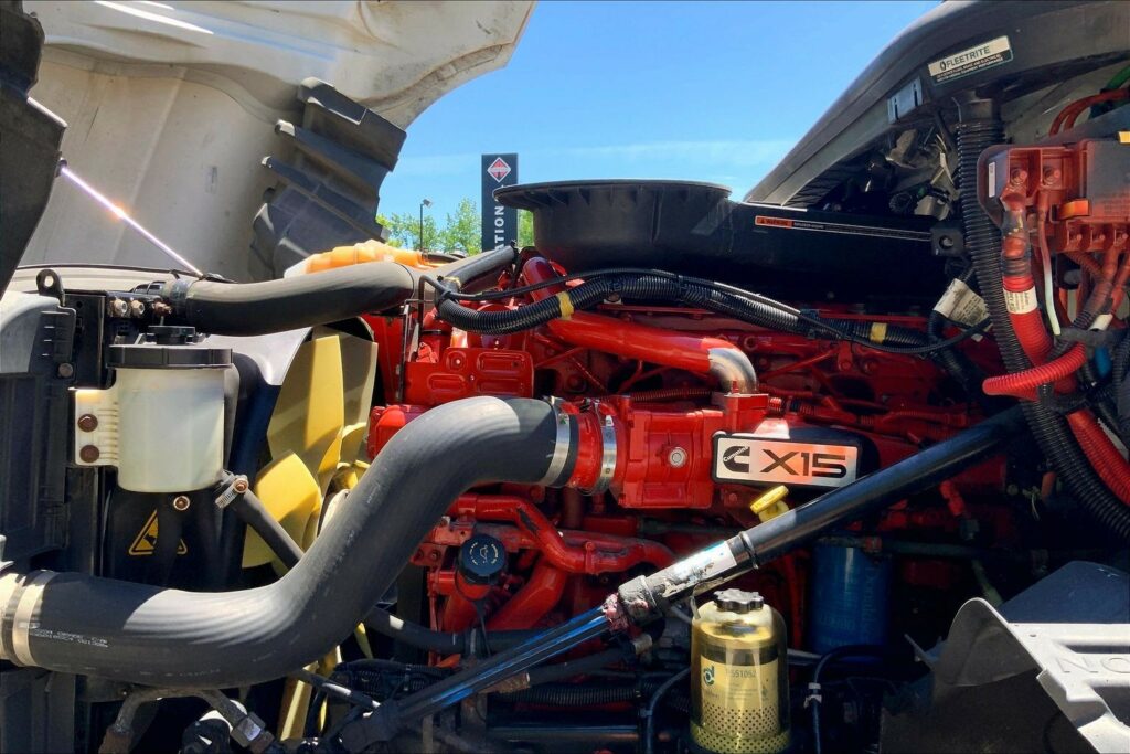 2021 CUM LT625 6×4 Day Cab