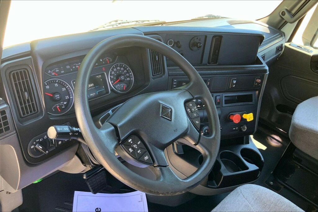 2021 CUM LT625 6×4 Day Cab