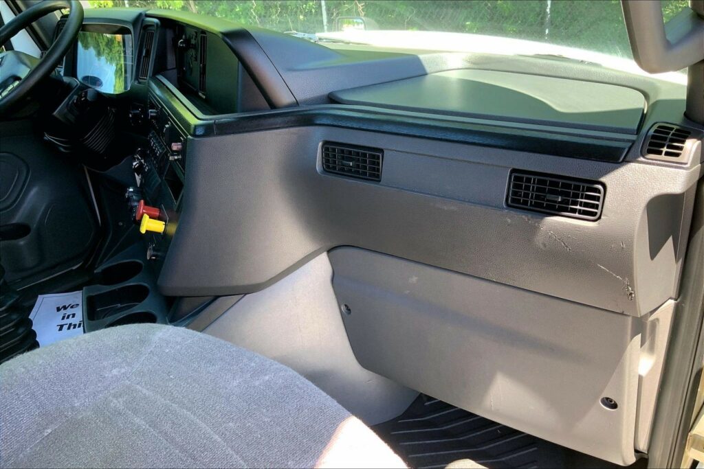 2021 CUM LT625 6×4 Day Cab