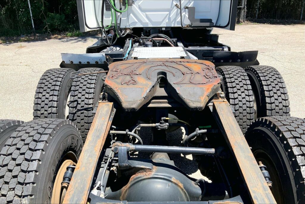 2021 CUM LT625 6×4 Day Cab