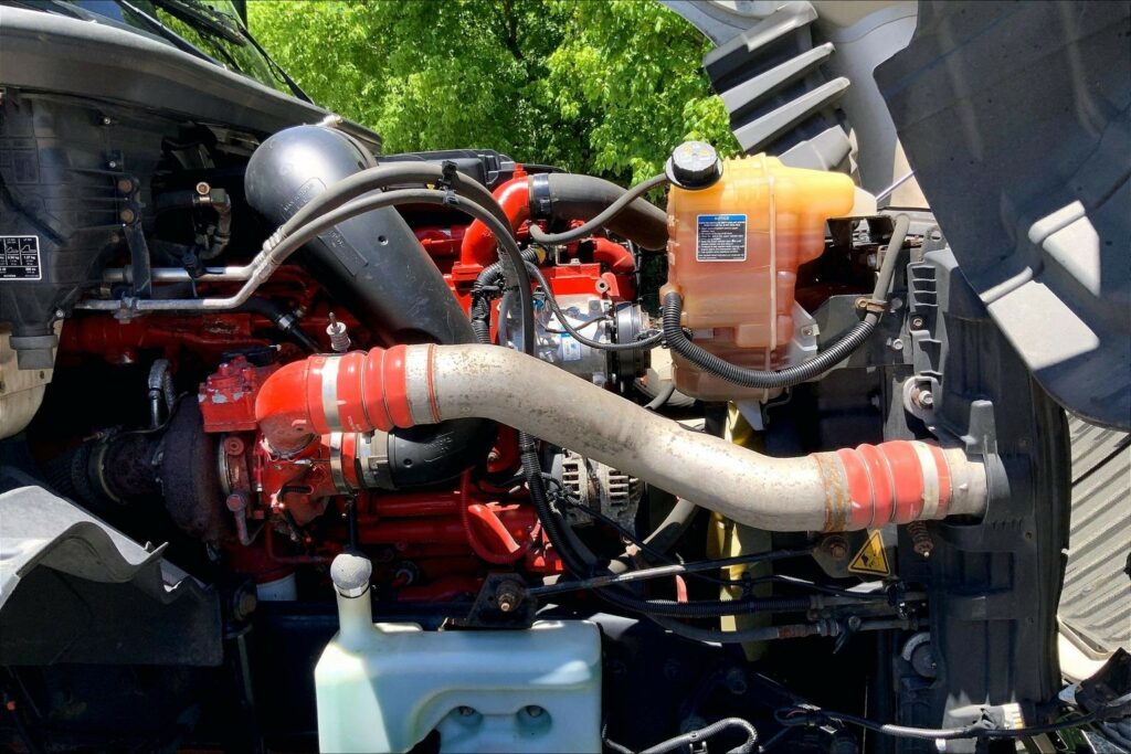 2021 CUM LT625 6×4 Day Cab