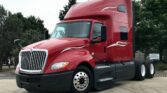 2023 CUM LT625 6X4 Sleeper