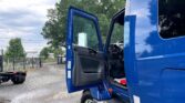 2022 CUM LT625 6×4 Sleeper