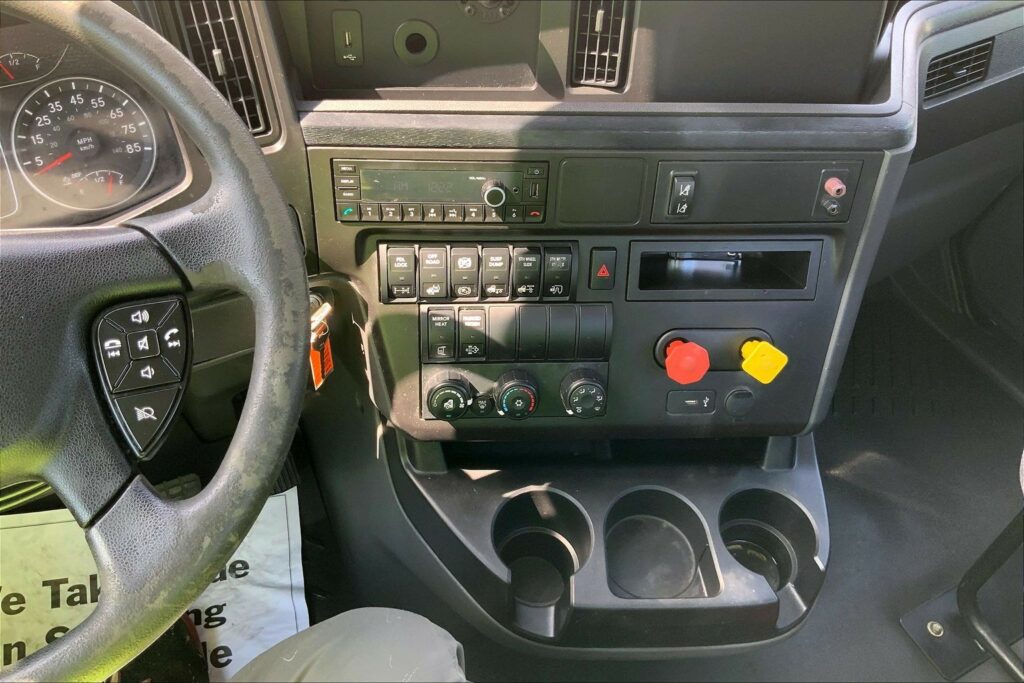 2021 CUM LT625 6×4 Day Cab