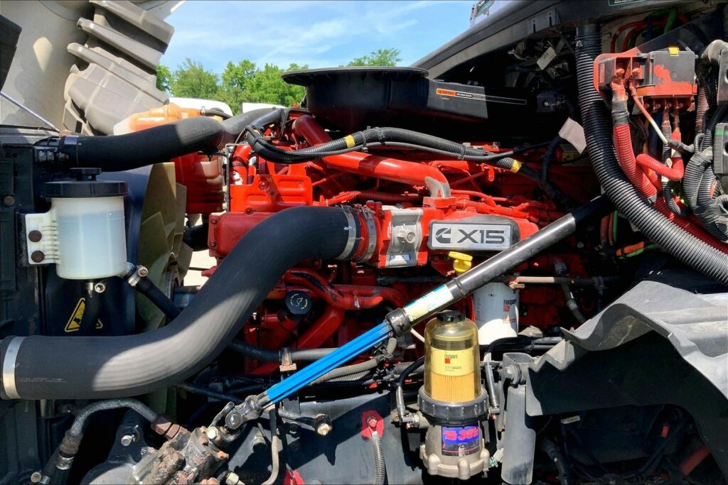 2021 CUM LT625 6×4 Day Cab
