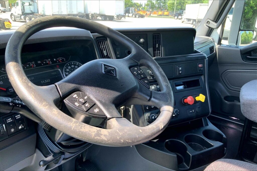 2021 CUM LT625 6×4 Day Cab
