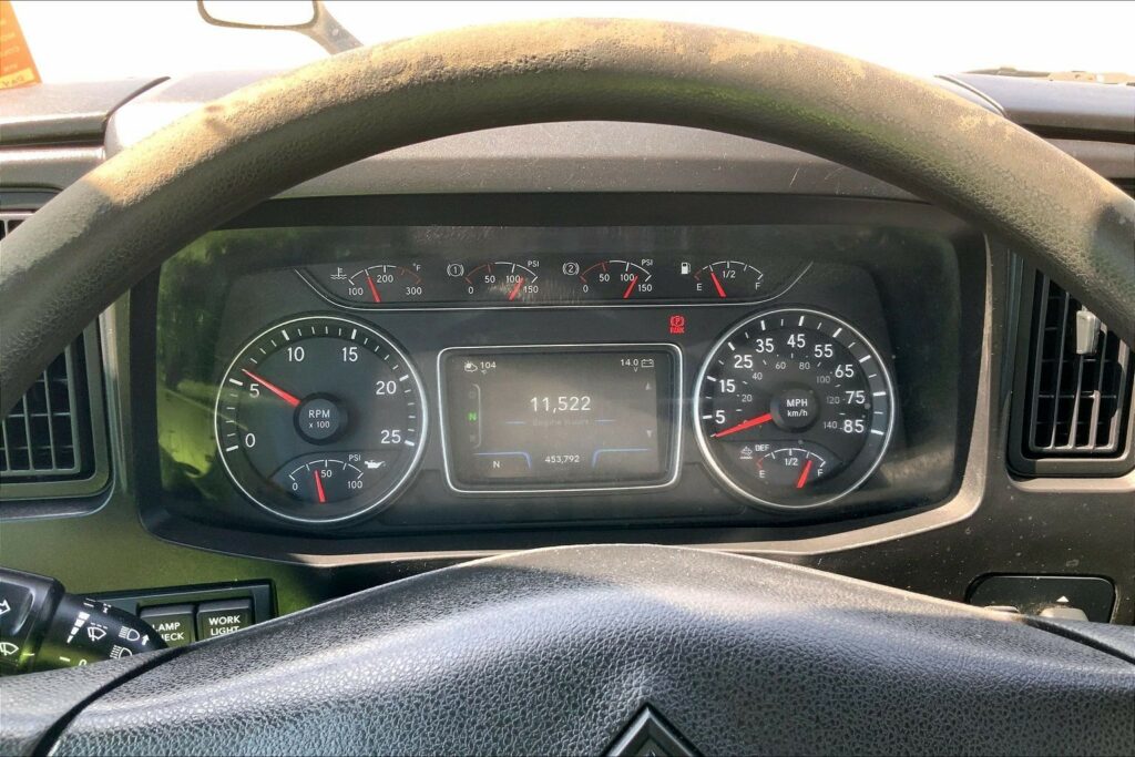 2021 CUM LT625 6×4 Day Cab